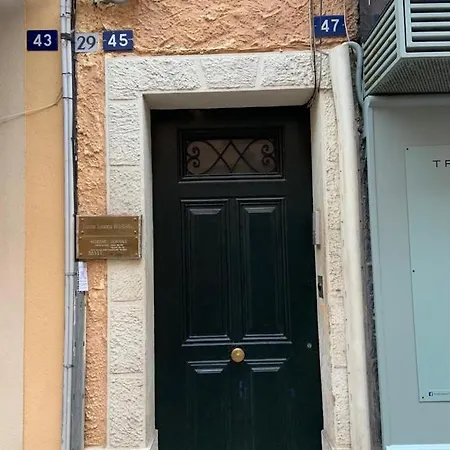 De Luxe Au Coeur De